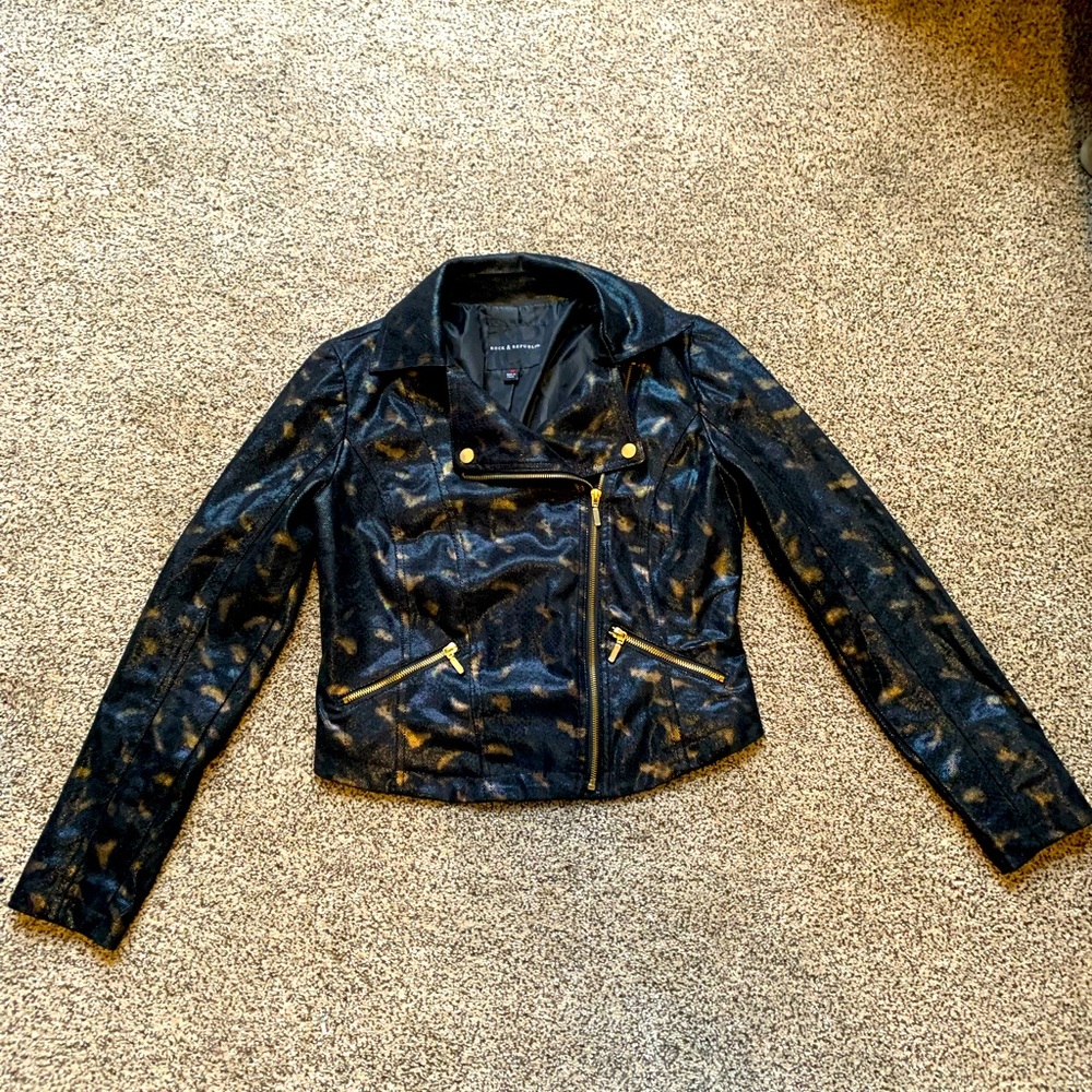 Women’s Rock & Republic black shimmery medium jacket